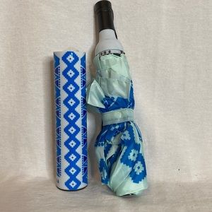 Vinrella - Umbrella in a Bottle